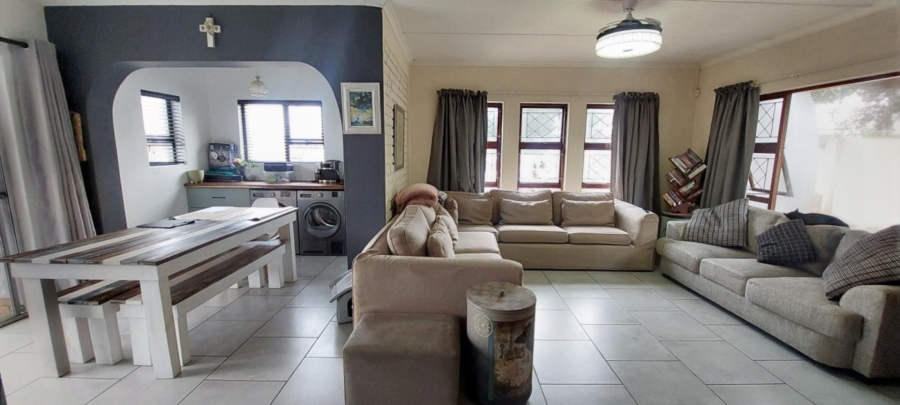 3 Bedroom Property for Sale in Gonubie Eastern Cape